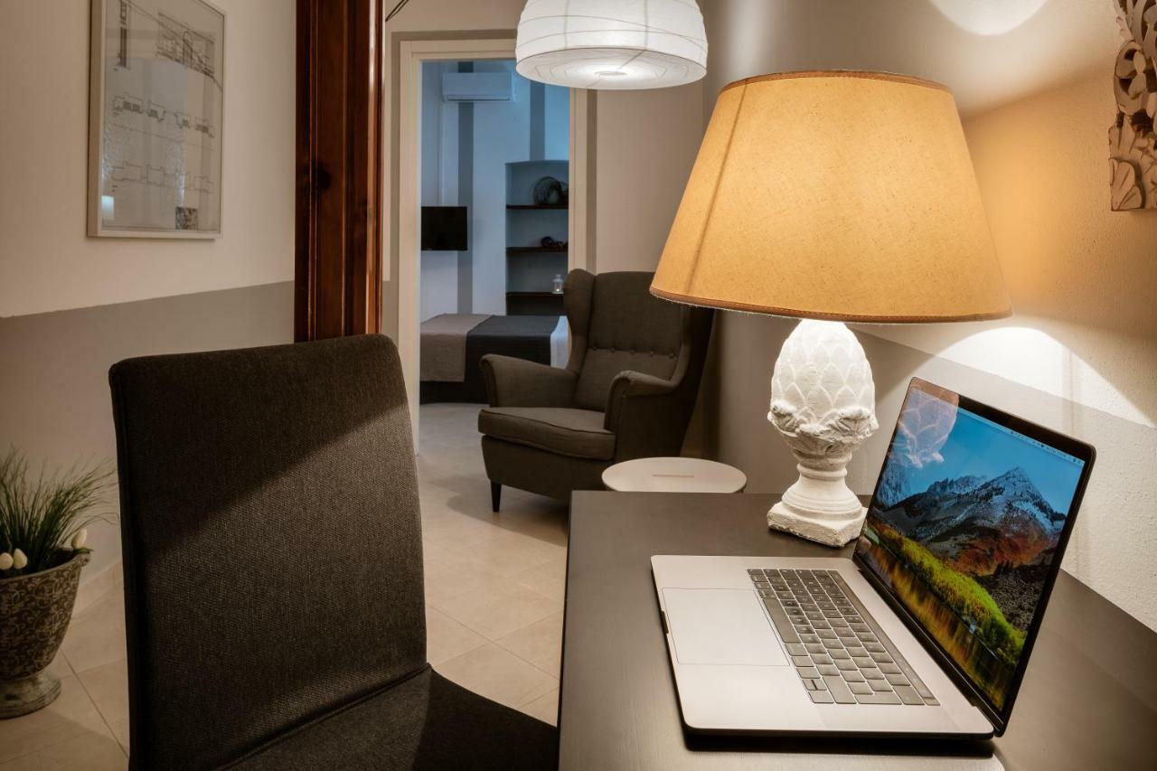 Stampace Apartments กาญารี ภายนอก รูปภาพ